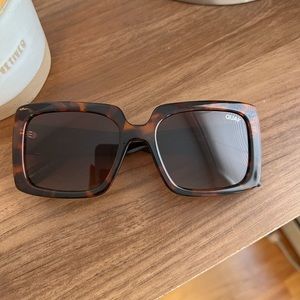 Quay Total Vibe Sunglasses